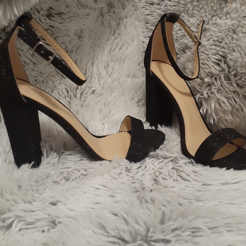 Wild diva lounge sparkly ankle strap sandal